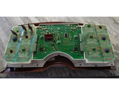 MACK CV713 GRANITE Instrument Cluster