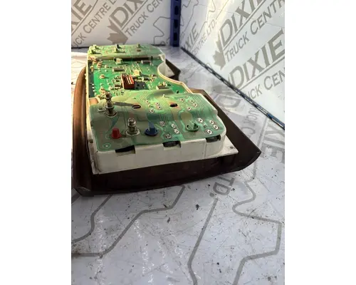 MACK CV713 GRANITE Instrument Cluster