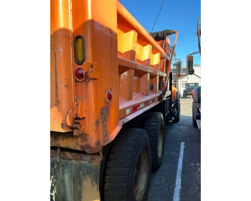 MACK CV713GRANITE Complete Vehicle