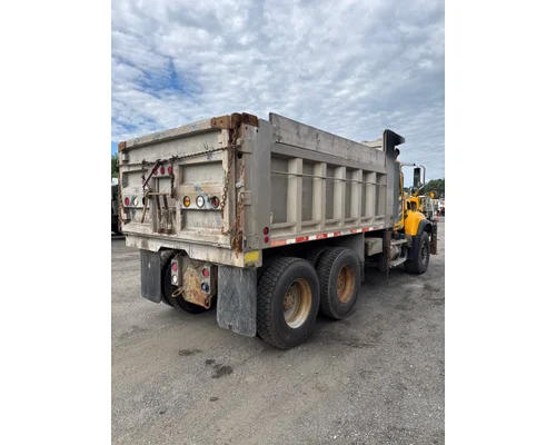 MACK CV713GRANITE Complete Vehicle