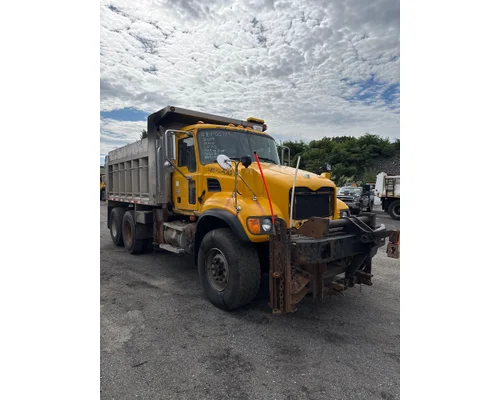 MACK CV713GRANITE Complete Vehicle