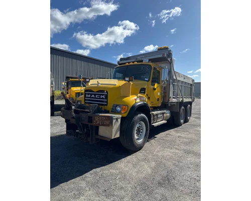MACK CV713GRANITE Complete Vehicle