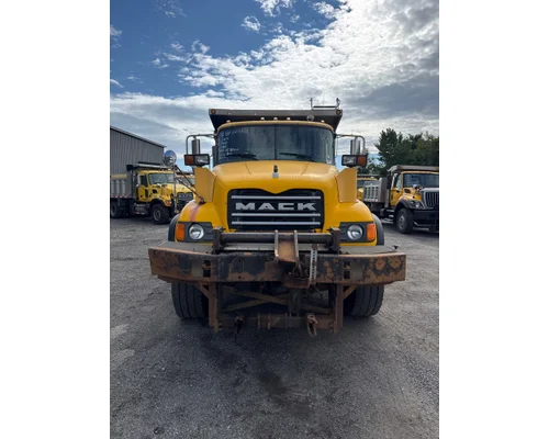 MACK CV713GRANITE Complete Vehicle
