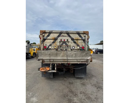 MACK CV713GRANITE Complete Vehicle