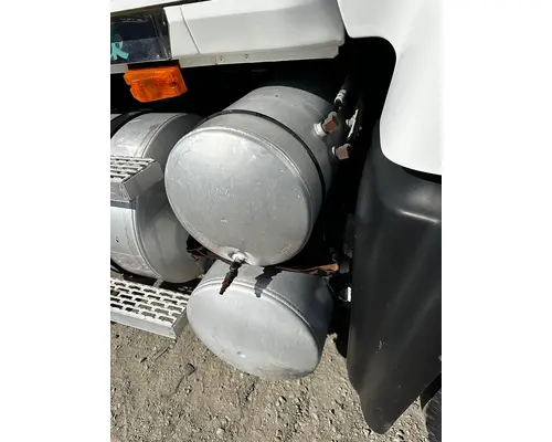 MACK CV713 Air Tank