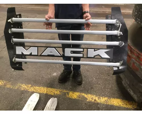 MACK CV713 GRILLE