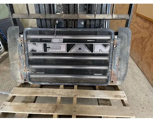 MACK CV713 Grille