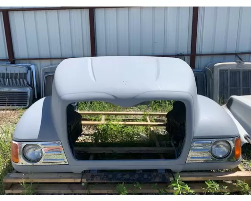 MACK CV713 Hood