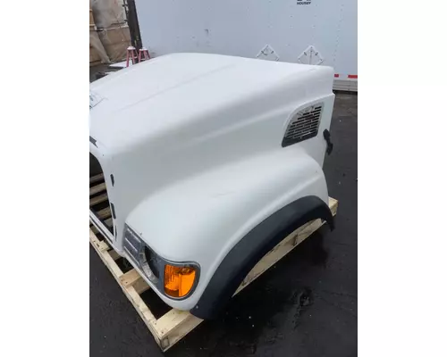 MACK CV713 Hood