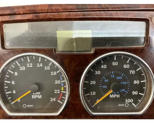 MACK CV713 Instrument Cluster