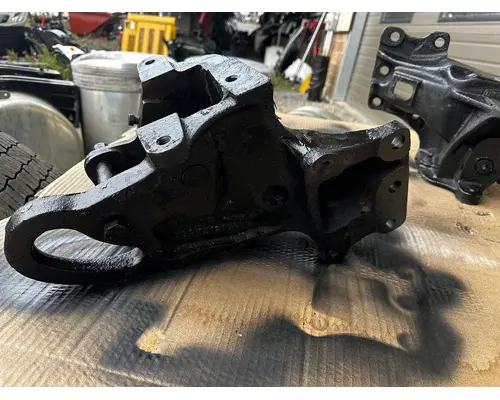 MACK CV713 Spring Hanger