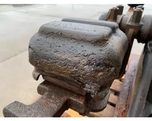 MACK CV713 Suspension