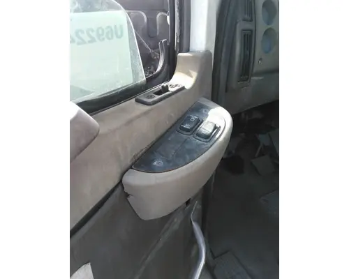 MACK CX 2004-2005 DOOR ASSEMBLY, FRONT