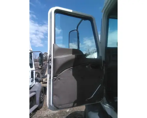 MACK CX 2004-2005 DOOR ASSEMBLY, FRONT