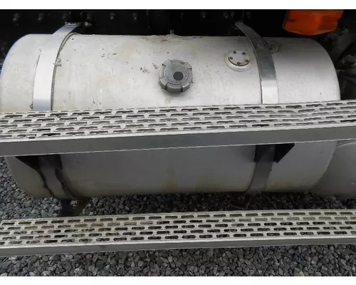 MACK CX600 Fuel Tank