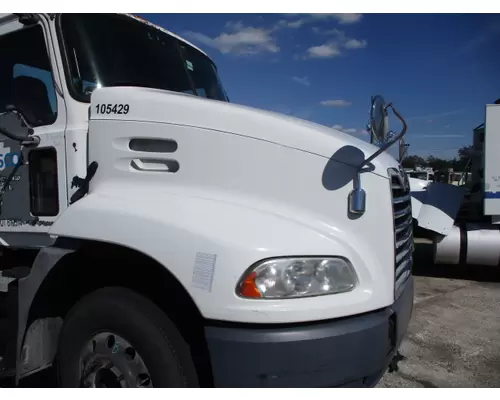 MACK CX612 1999-2005 HOOD