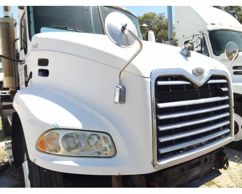 MACK CX612 1999-2005 HOOD