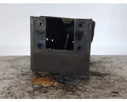 MACK CX612 BATTERY BOX