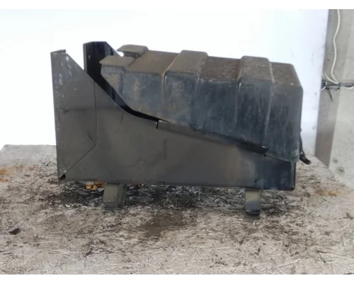 MACK CX612 BATTERY BOX