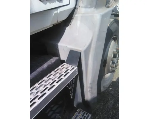 MACK CX612 FENDER EXTENSION