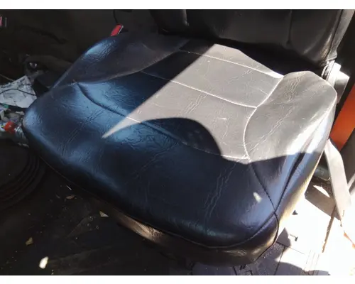 MACK CX612 SEAT, FRONT