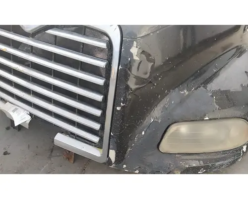 MACK CX613 1999-2005 HOOD