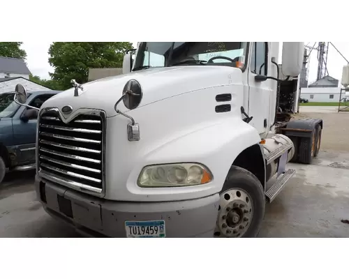 MACK CX613 1999-2005 HOOD