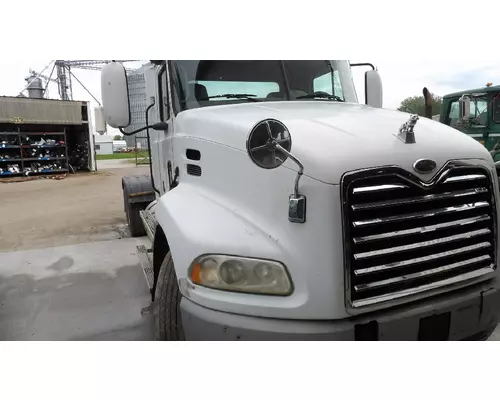 MACK CX613 1999-2005 HOOD