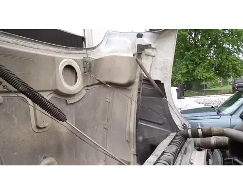 MACK CX613 1999-2005 HOOD