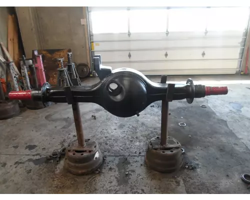 MACK CX613 VISION Axle Housing, Front Rear