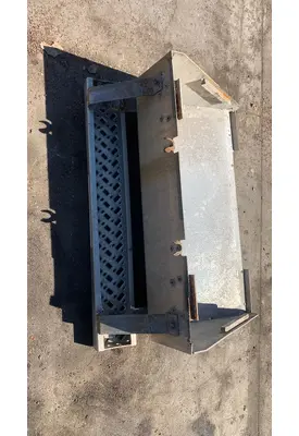 MACK CX613 VISION Battery Box