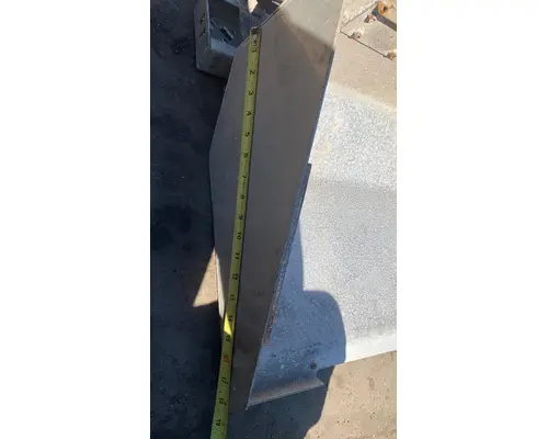 MACK CX613 VISION Battery Box