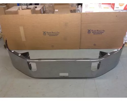 MACK CX613 VISION Bumper Assembly, Front