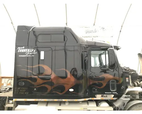 MACK CX613 VISION Cab Assembly