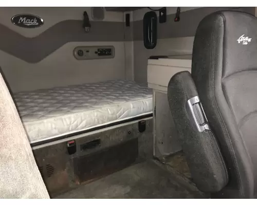 MACK CX613 VISION Cab Assembly
