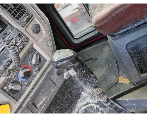 MACK CX613 VISION Cab Mount