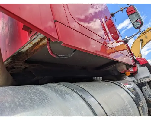 MACK CX613 VISION Cab Mount