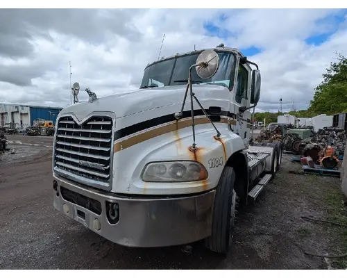 MACK CX613 VISION Complete Vehicle