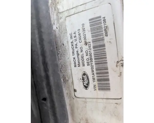 MACK CX613 VISION Complete Vehicle