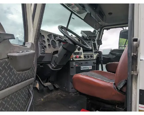 MACK CX613 VISION Complete Vehicle