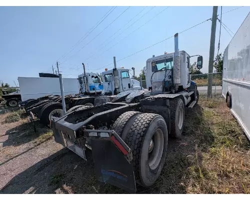 MACK CX613 VISION Complete Vehicle