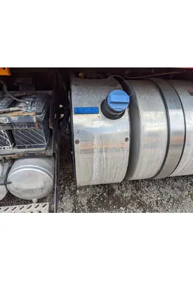 MACK CX613 VISION DEF Tank