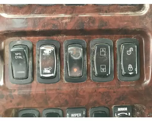 MACK CX613 VISION Dash Assembly