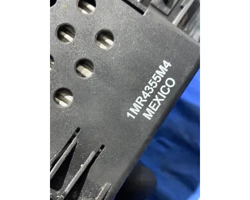 MACK CX613 VISION Dash Console Switch