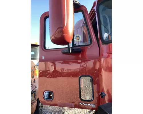 MACK CX613 VISION Door Assembly, Front