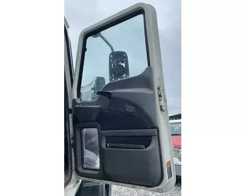 MACK CX613 VISION Door Assembly, Front