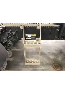 MACK CX613 VISION Engine Brackets, Misc.