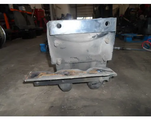 MACK CX613 VISION Engine Mounts