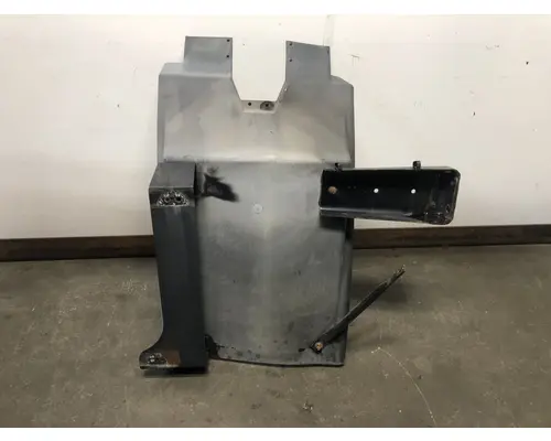 MACK CX613 VISION Fender