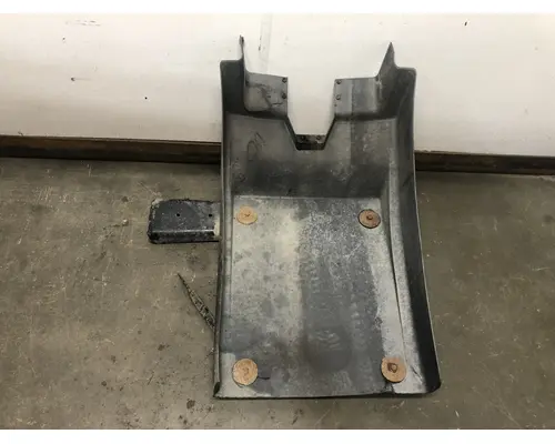 MACK CX613 VISION Fender